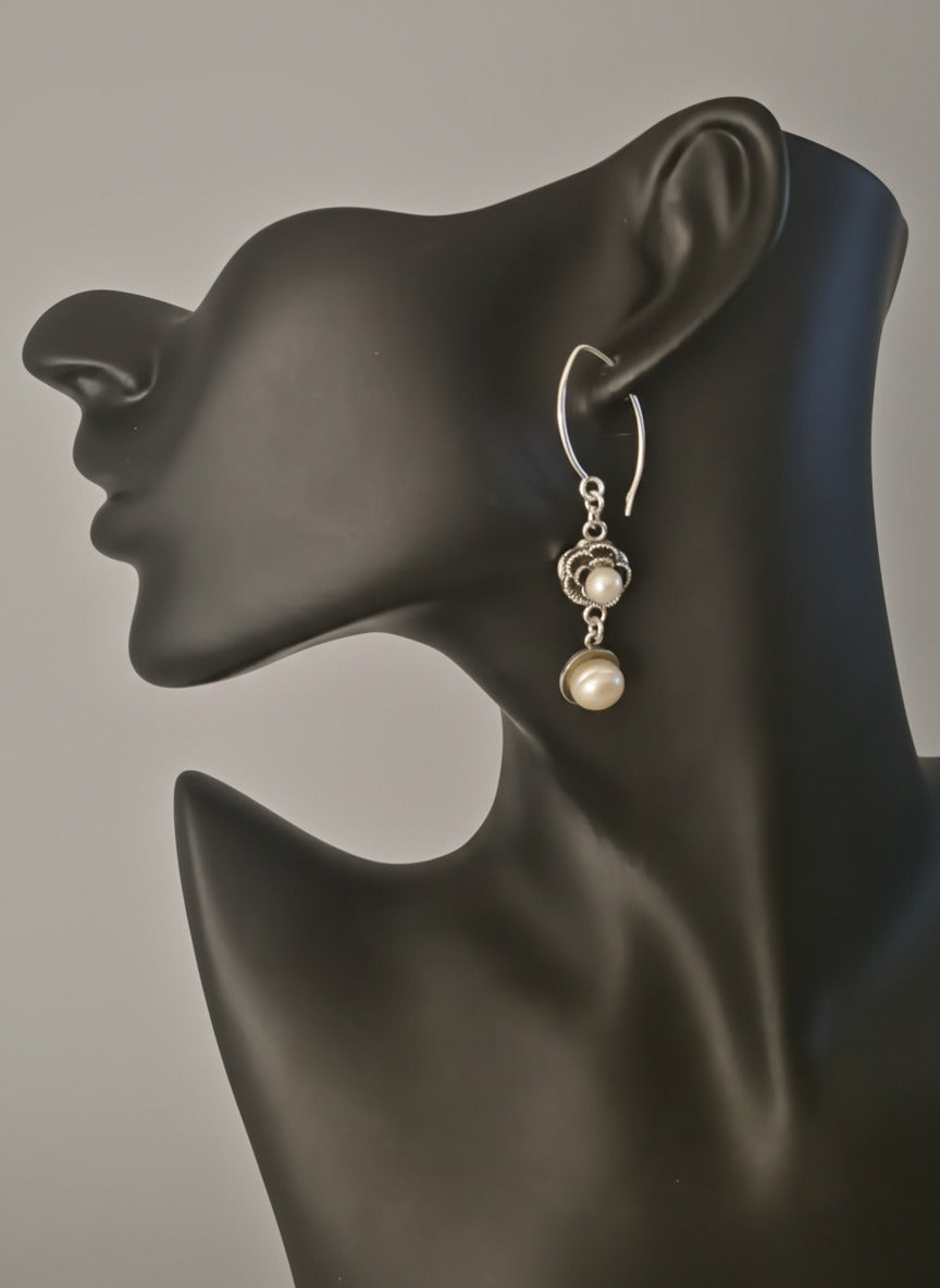 Ohrring: "Perlentraum" - 2 x Perle mit Silber