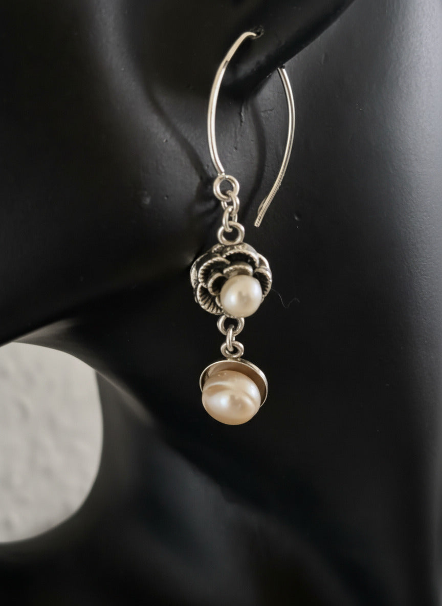 Ohrring: "Perlentraum" - 2 x Perle mit Silber